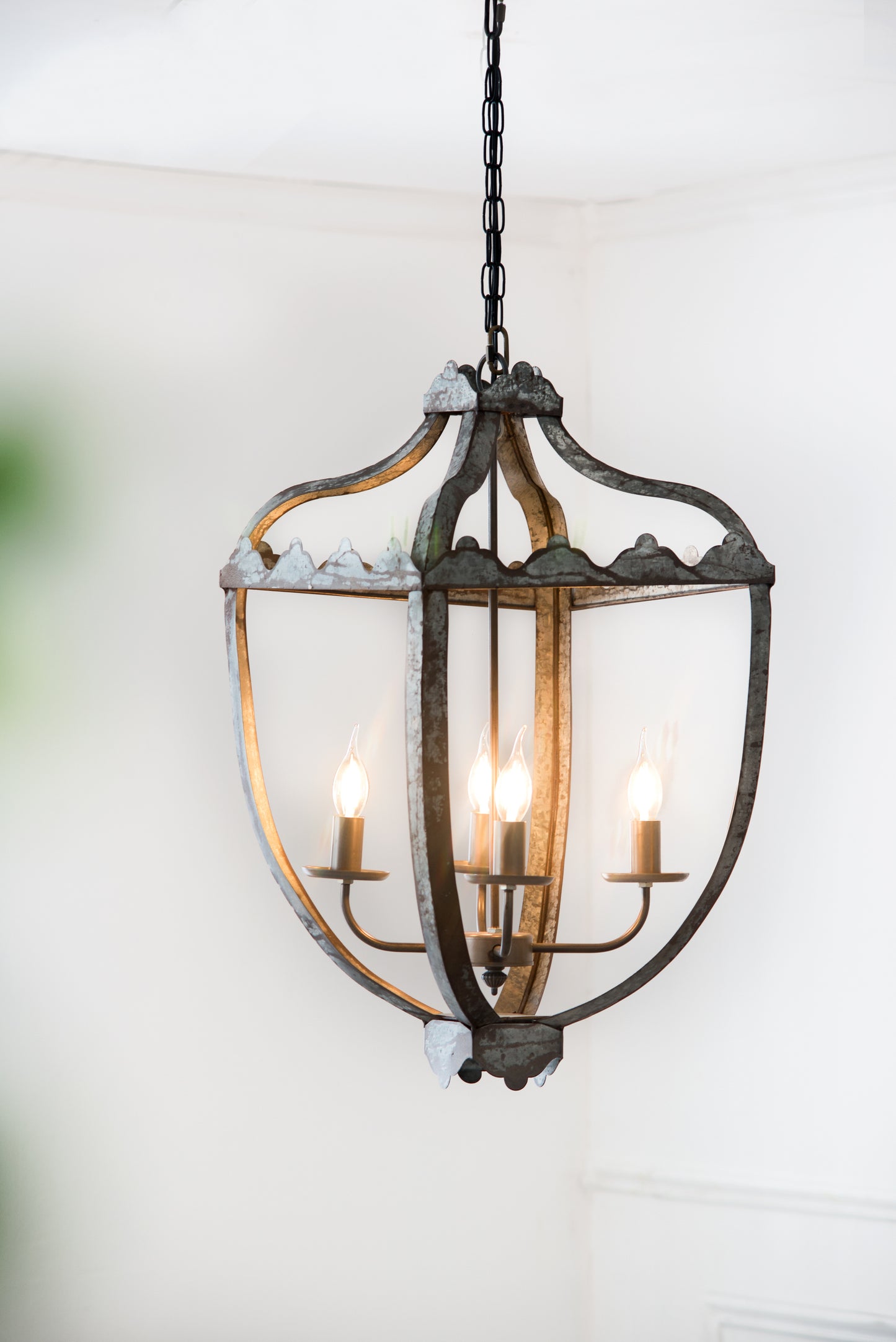 Lucvara 4-Light Metal Chandelier, Adjustable Hanging Light Fixture for Kitchen, Dining Room, Foyer, or Entryway, Bulbs Not Included
